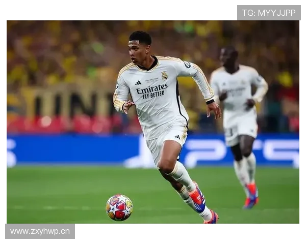 贝林厄姆16岁职业赛场早期成名历程解析