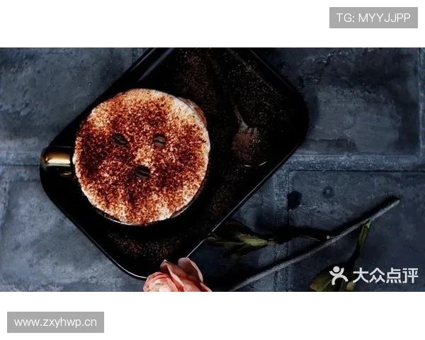 看到朱雪莹随手点的那杯咖啡价格，我的午饭预算当场被羞辱